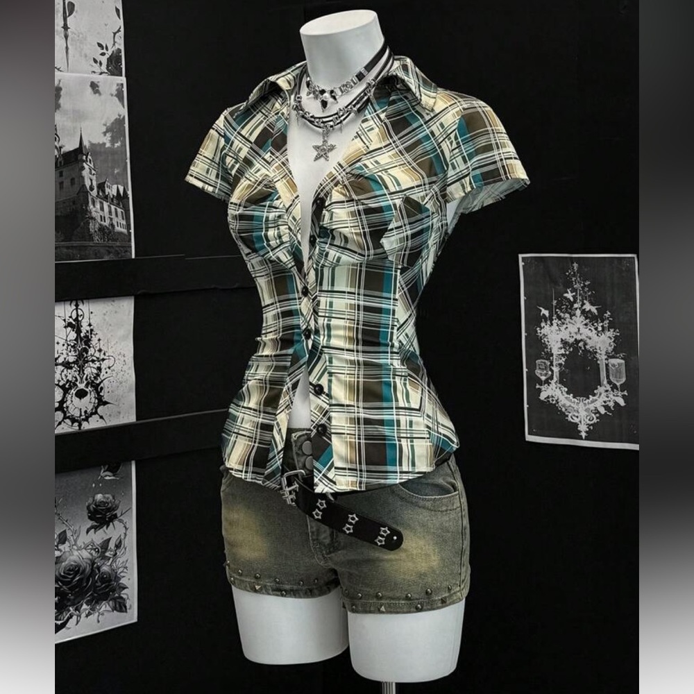 Short Sleeve Plaid Ruffle Button-Up Blouse - Picture 5 of 16